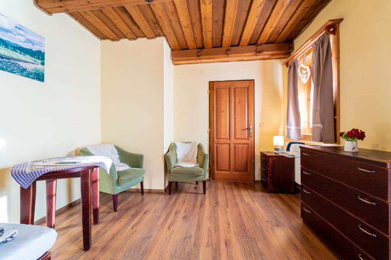 Gasthaus Ranc Pod Ostrou Skalou Stratená Exterior foto